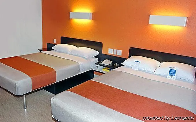 Motel 6-Long Beach, Ca - Los Angeles