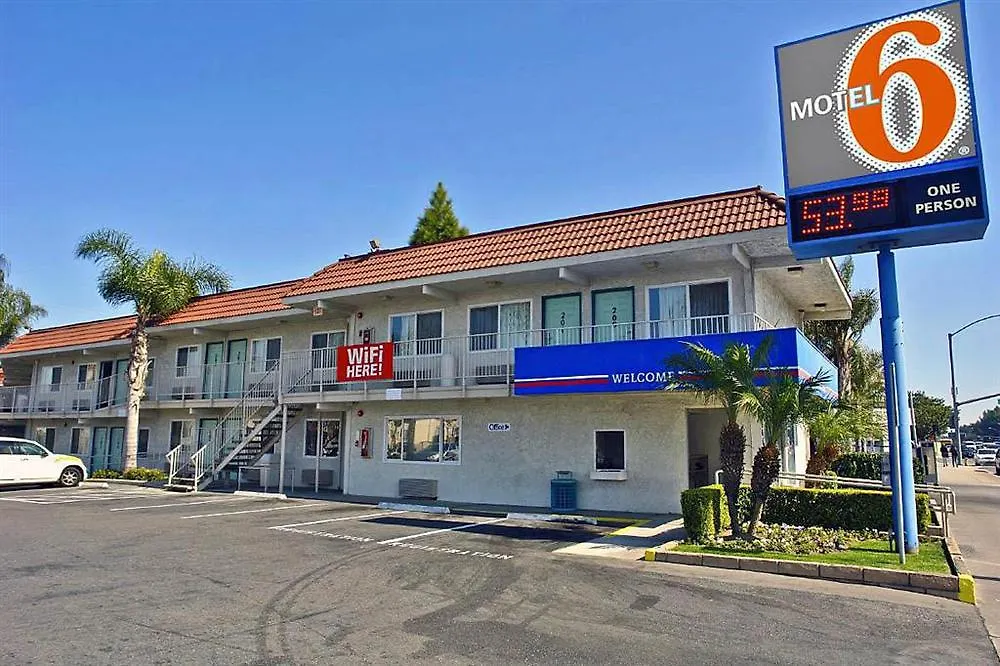 Hotel Motel 6-Long Beach, Ca - Los Angeles